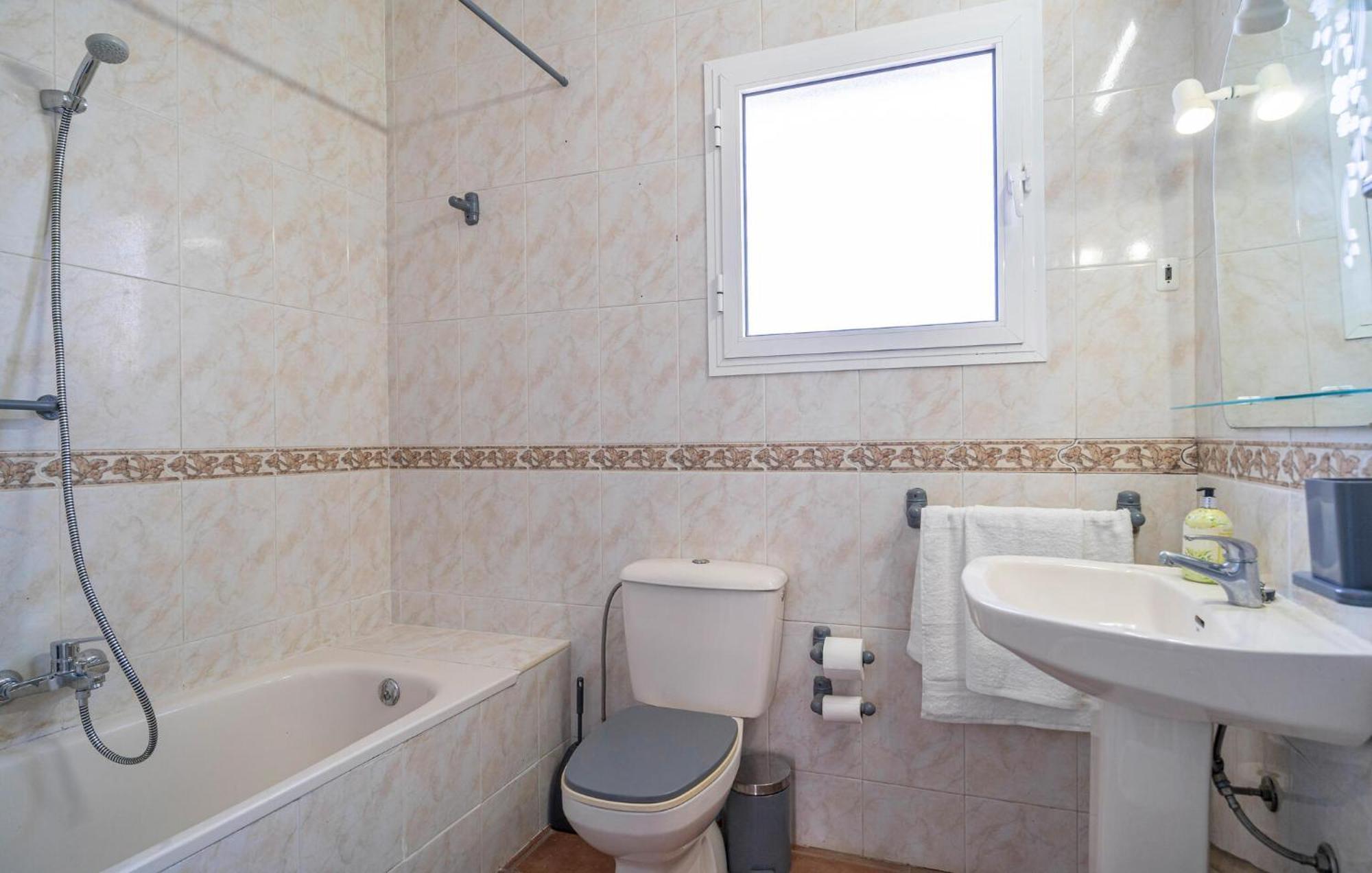 Amazing Home In Torre De Benagalbon With Wifi Exterior foto